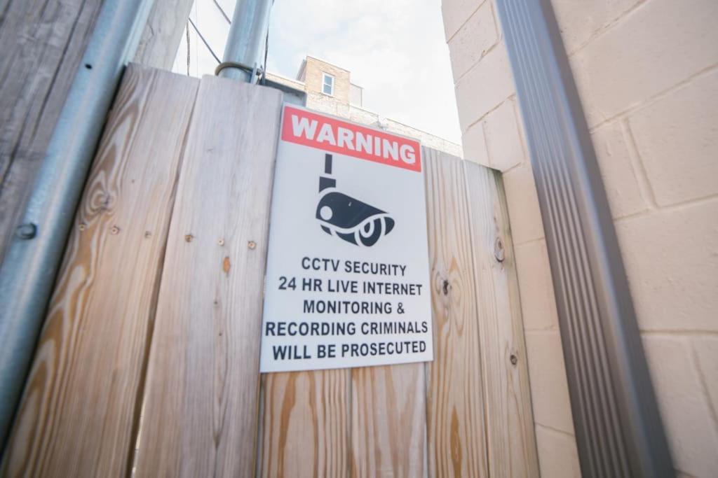 Chicago Mid-Century Gem Steps From United Center Vila Exterior foto