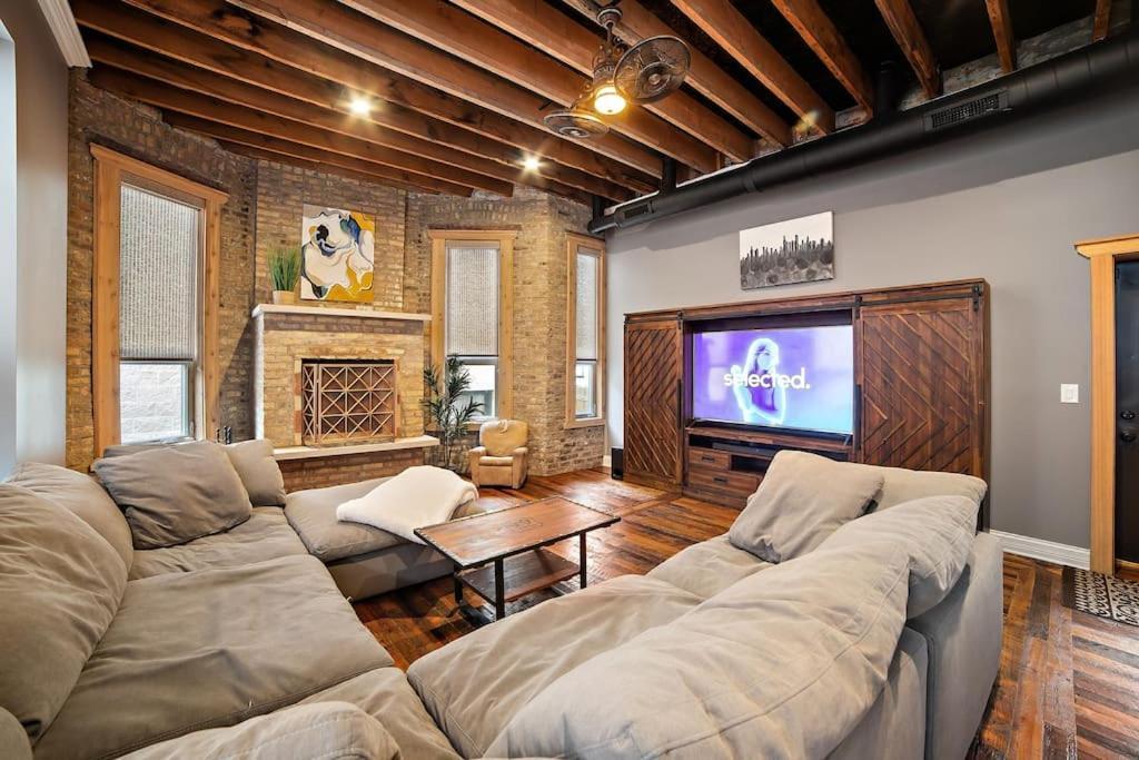 Chicago Mid-Century Gem Steps From United Center Vila Exterior foto